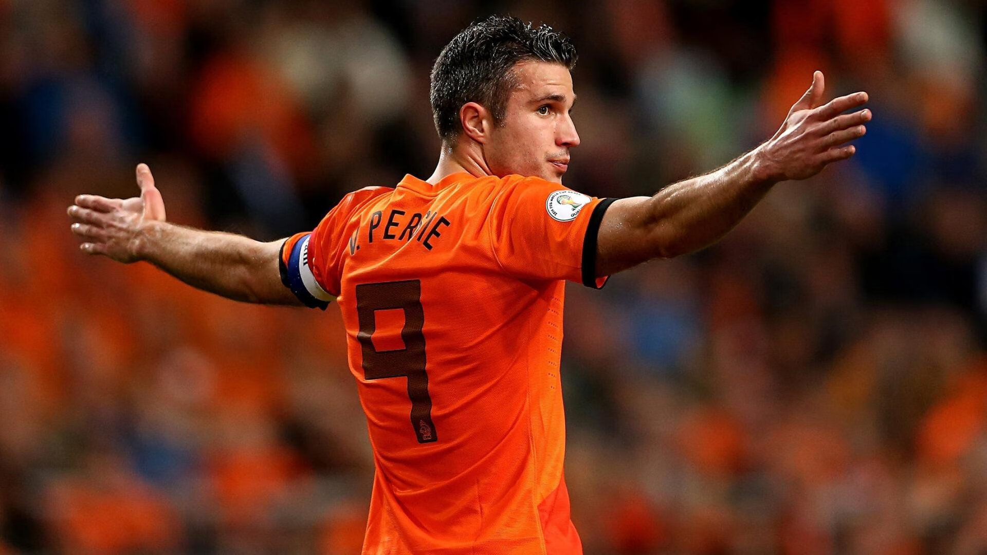 瓜帅赞誉谢尔基进球盲人均识其华彩 鲍勃腿筋伤情引发担忧