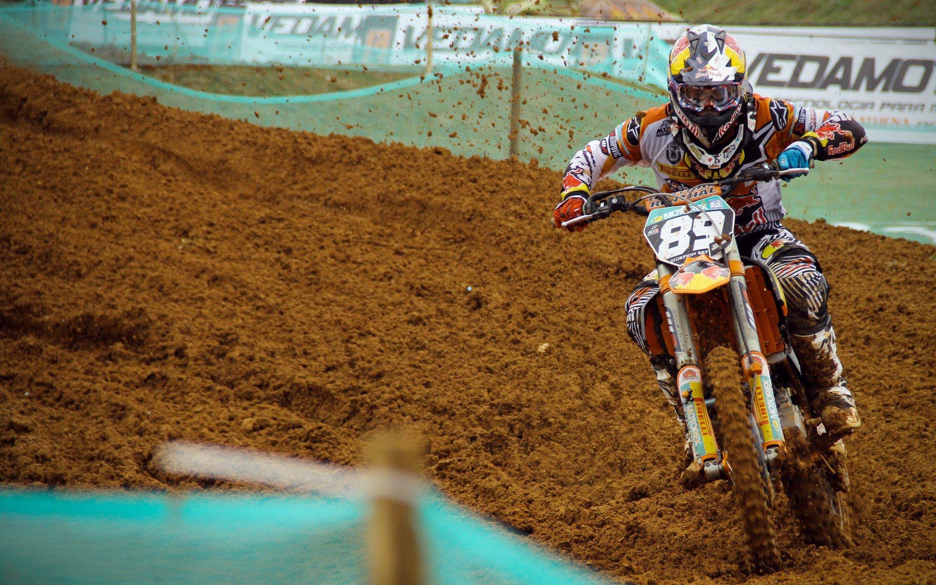 天价中场失灵！6000万欧元球星表现低迷引争议